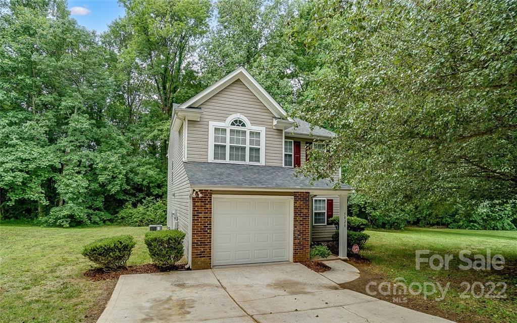 5820 Lawnmeadow Drive Charlotte NC 28216