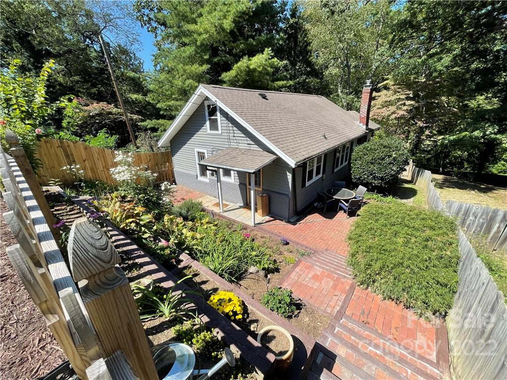 35 Buckingham Court Asheville NC 28803