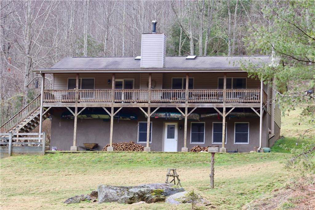 951 Price Town Road Clyde NC 28721