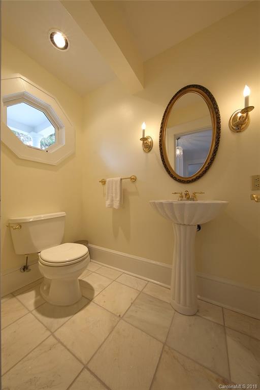 11 Howland Road Asheville NC 28804