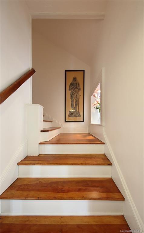 11 Howland Road Asheville NC 28804