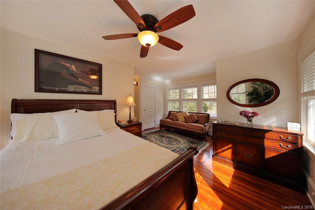 11 Howland Road Asheville NC 28804