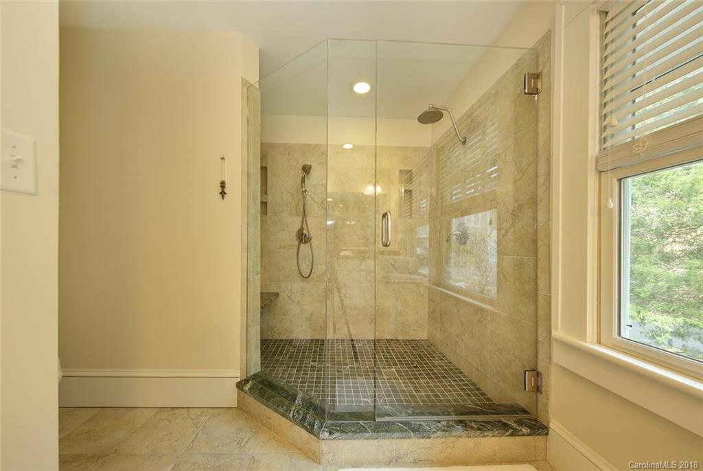 11 Howland Road Asheville NC 28804