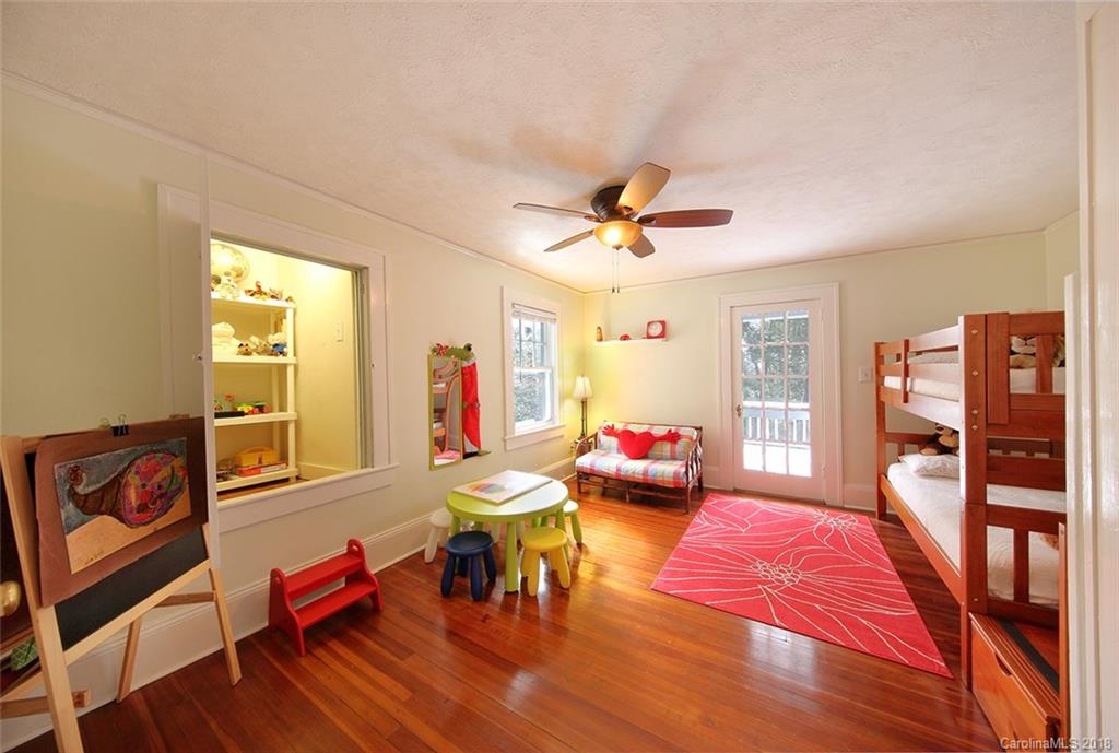 11 Howland Road Asheville NC 28804