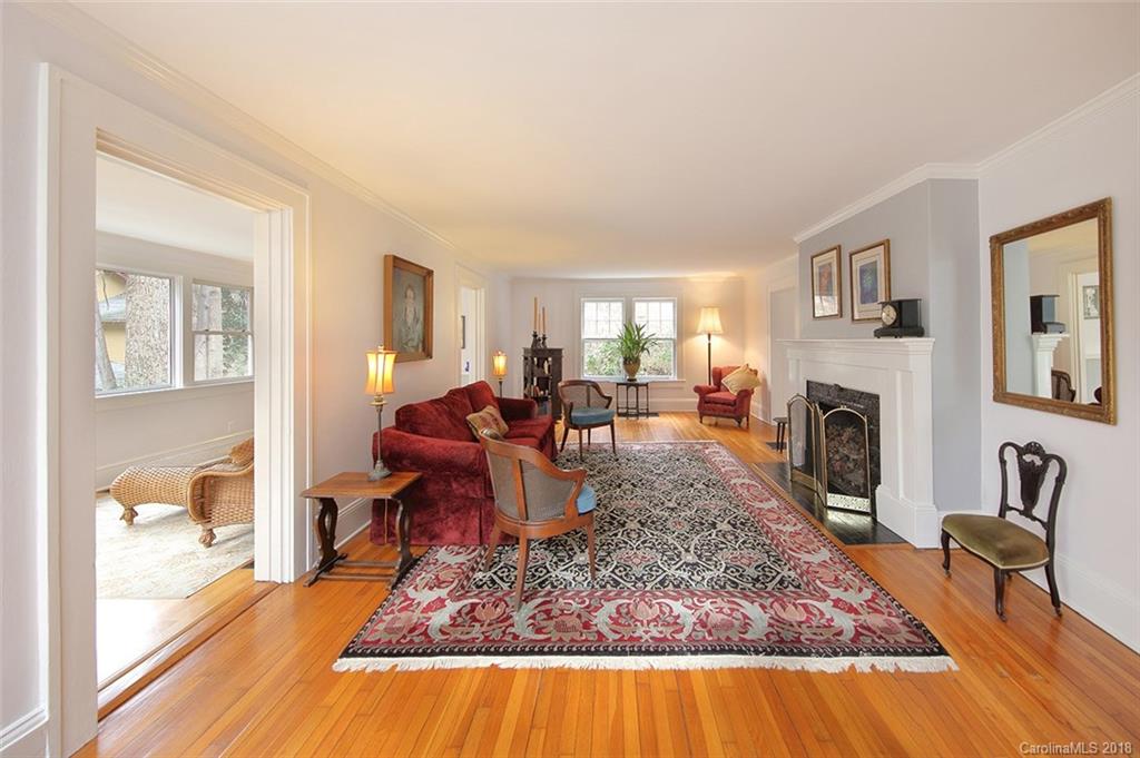 11 Howland Road Asheville NC 28804