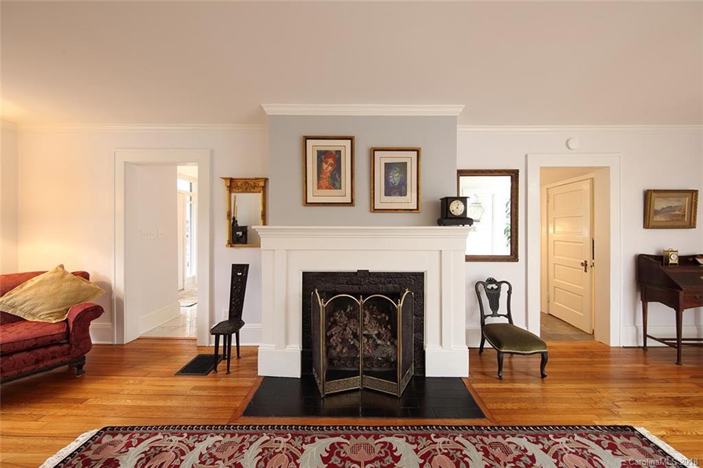 11 Howland Road Asheville NC 28804