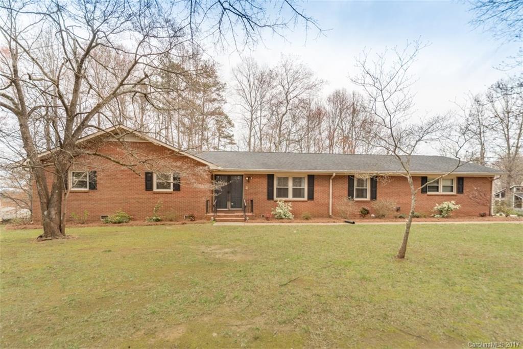 1907 Dove Drive Charlotte NC 28214