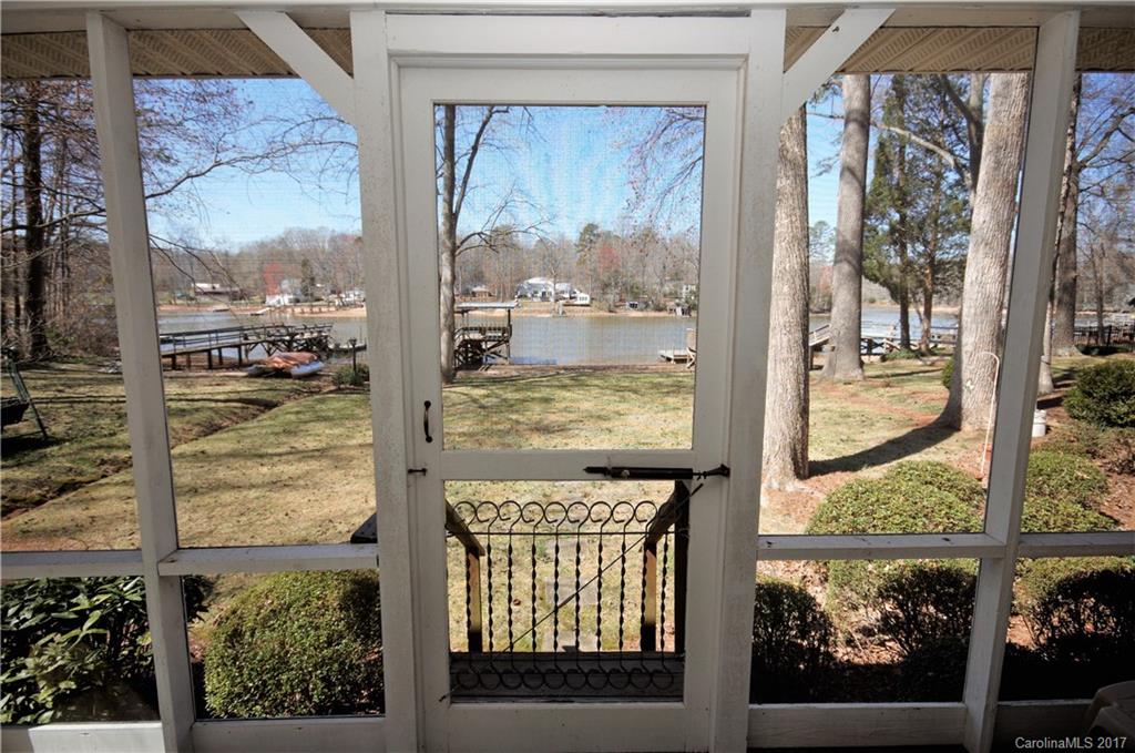 1381 Hickory Point Drive Lexington NC 27292