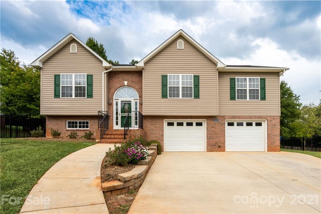 3822 26th Street Drive NE Hickory NC 28601