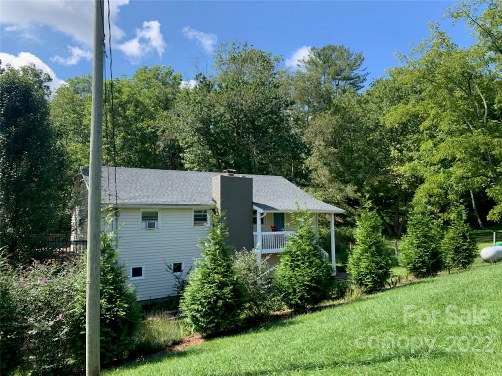 5 Mos Way Candler NC 28715