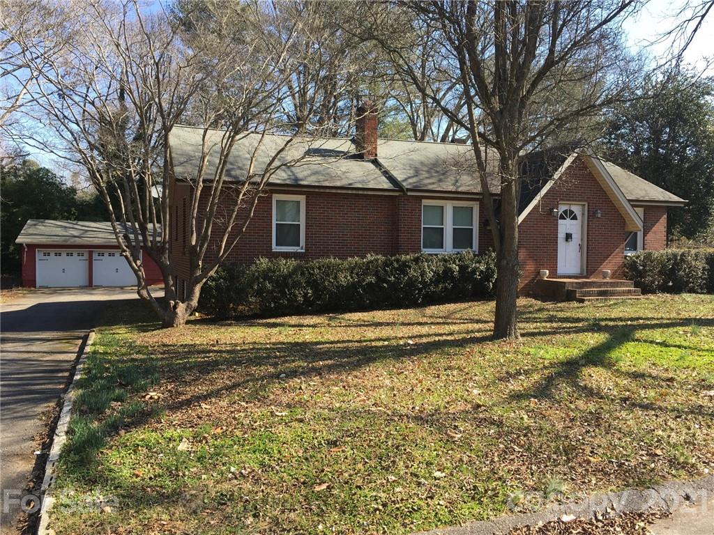 923 14th Street SE Hickory NC 28602