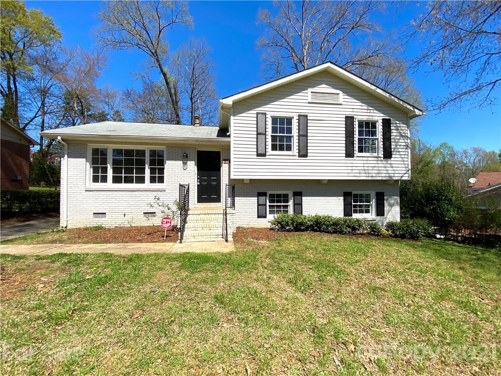 511 Farmhurst Drive Charlotte NC 28217