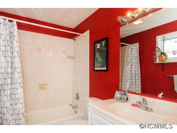 417 Morgan Road Candler NC 28715