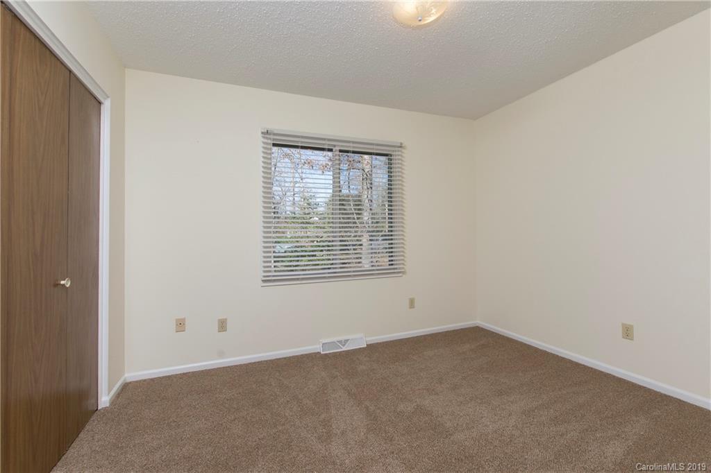 4 Canterbury Place Arden NC 28704