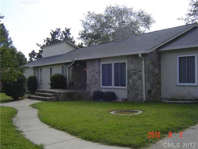 8316 Raintree Lane Charlotte NC 28277