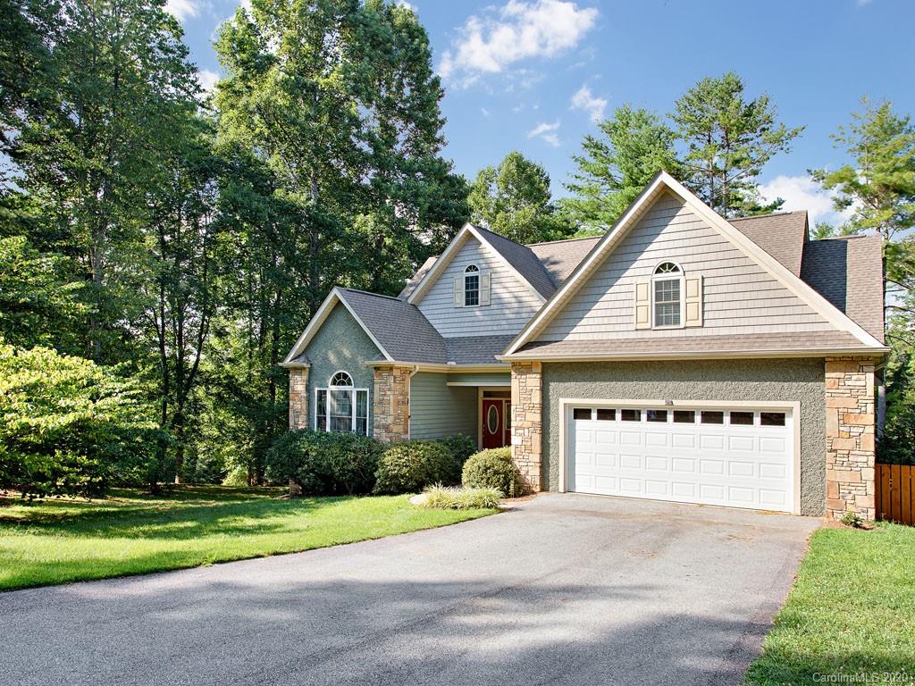 28 Narrow Path Way Flat Rock NC 28731