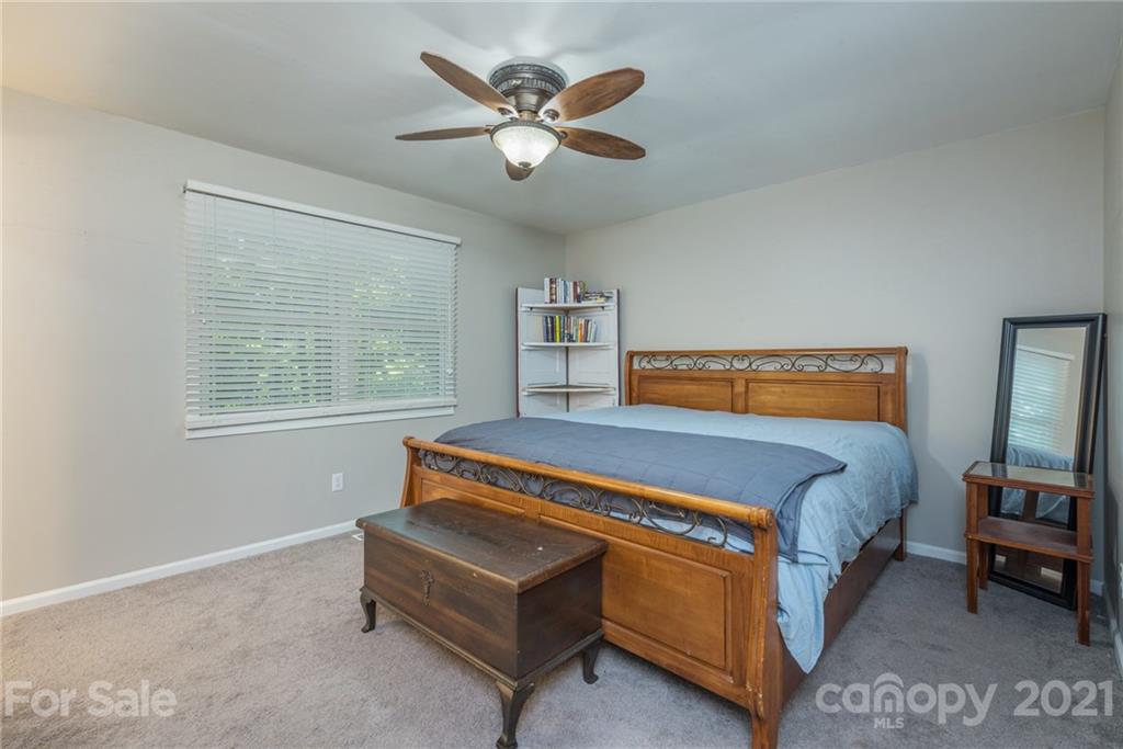 19 Spring Hill Drive Arden NC 28704