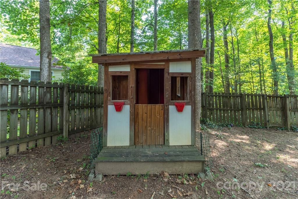 19 Spring Hill Drive Arden NC 28704