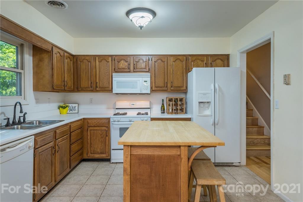 19 Spring Hill Drive Arden NC 28704