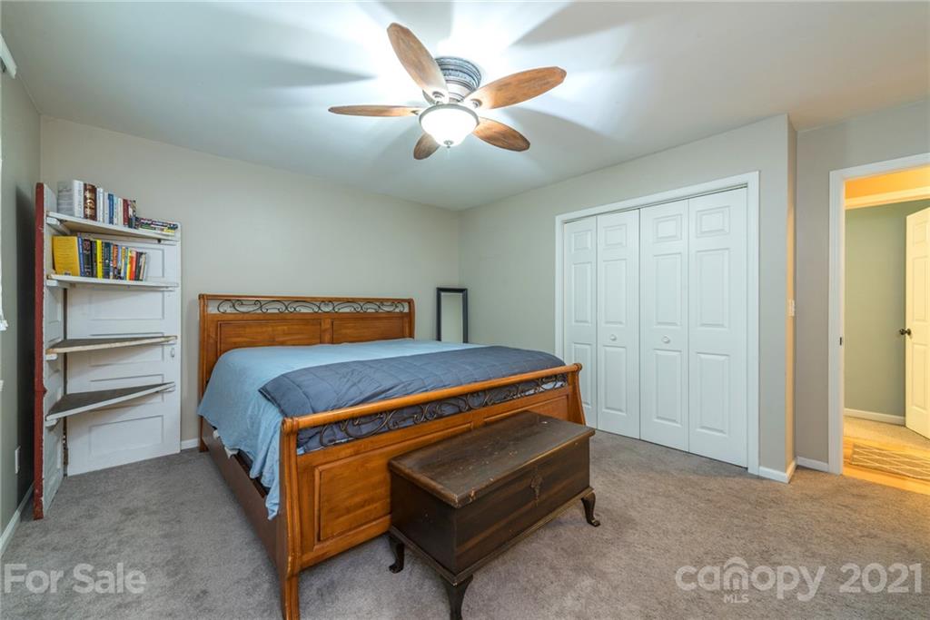 19 Spring Hill Drive Arden NC 28704