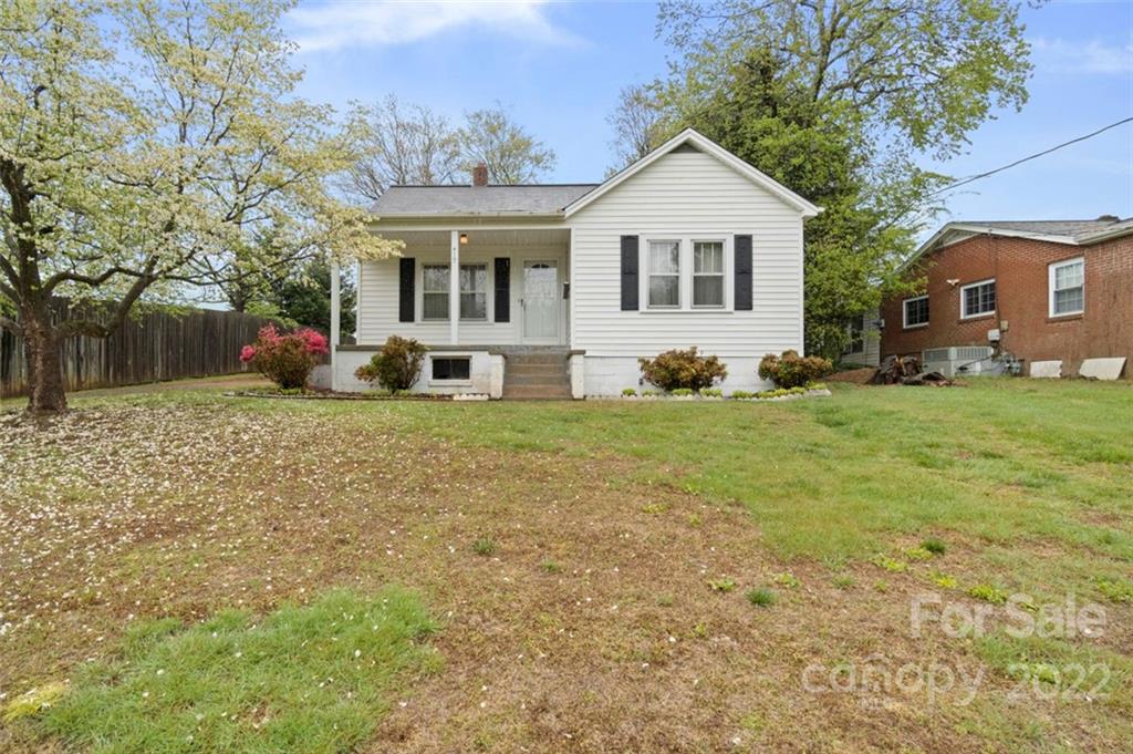 412 17th Street NW Hickory NC 28601