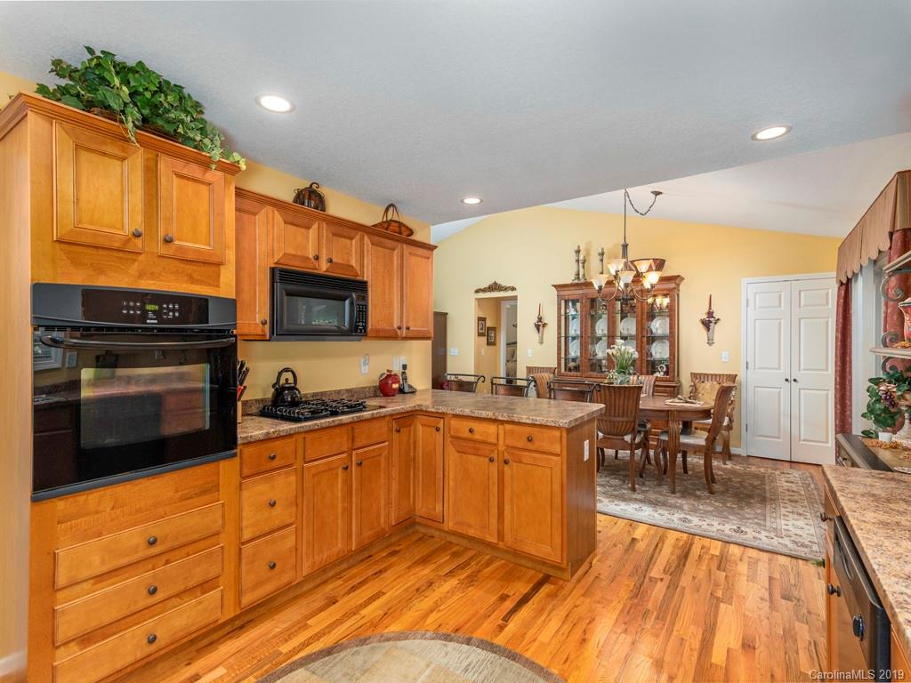 16 Stonewood Drive Weaverville NC 28787