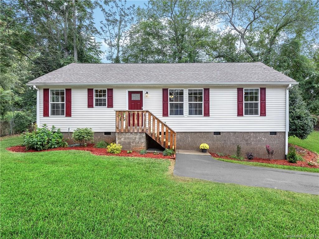16 Clemson Court Asheville NC 28806
