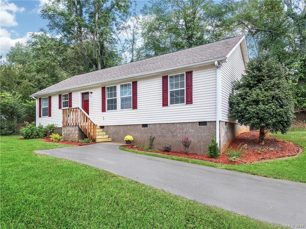 16 Clemson Court Asheville NC 28806