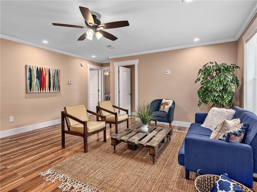 16 Clemson Court Asheville NC 28806