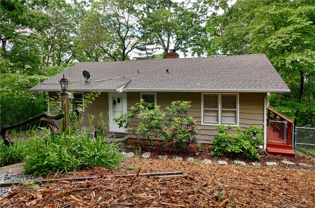 18 Maple Terrace Arden NC 28704