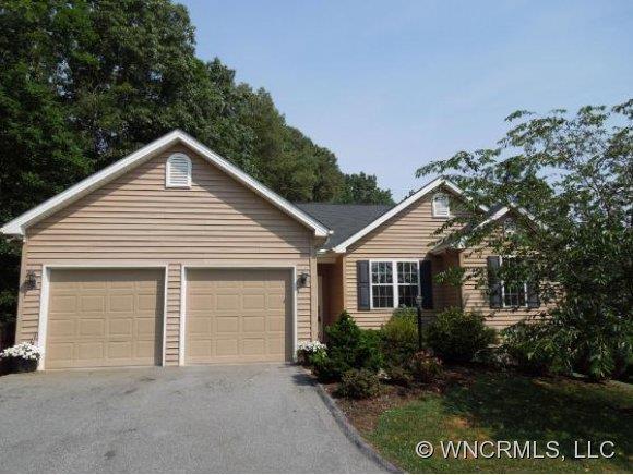 379 High Ridge Drive Mills River NC 28759