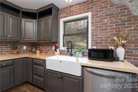 163 Red Maple Lane Boone NC 28607