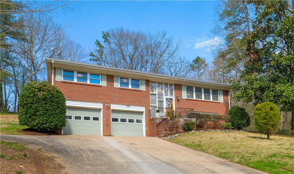 1525 16th Avenue Circle Nw Hickory NC 28601