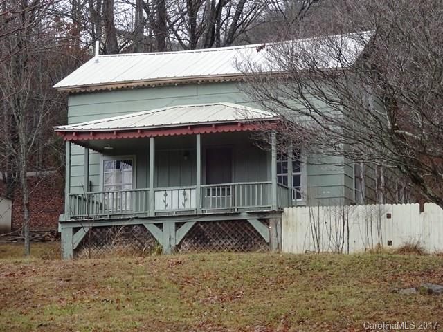 2112 Tessentee Road Franklin NC 28734
