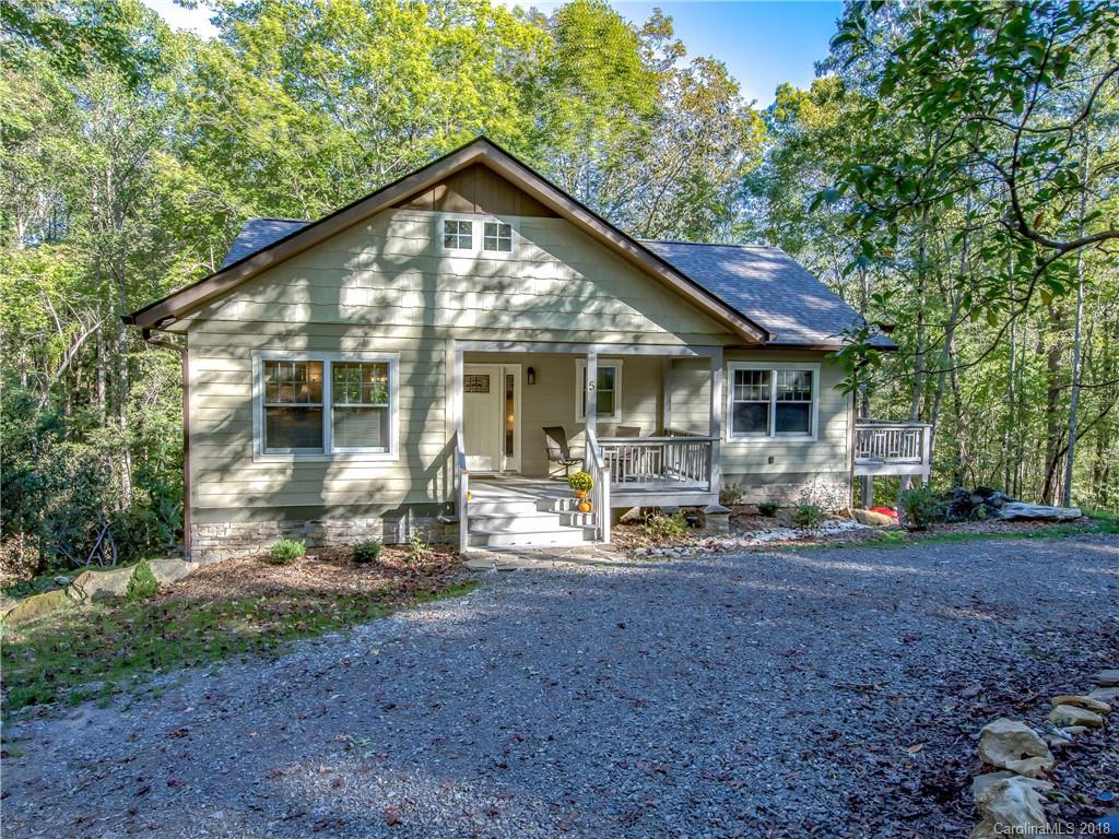 5 Heidi Way Horse Shoe NC 28742