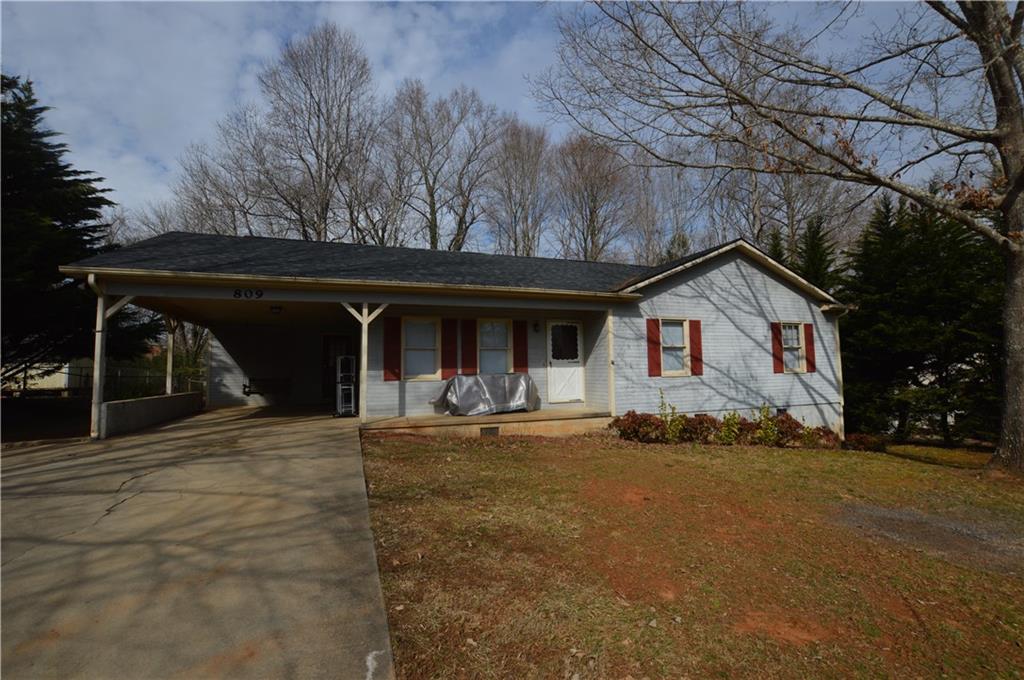 809 Hillsfarm Street Ne Lenoir NC 28645