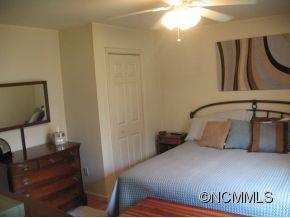 17 North Pershing Asheville NC 28805