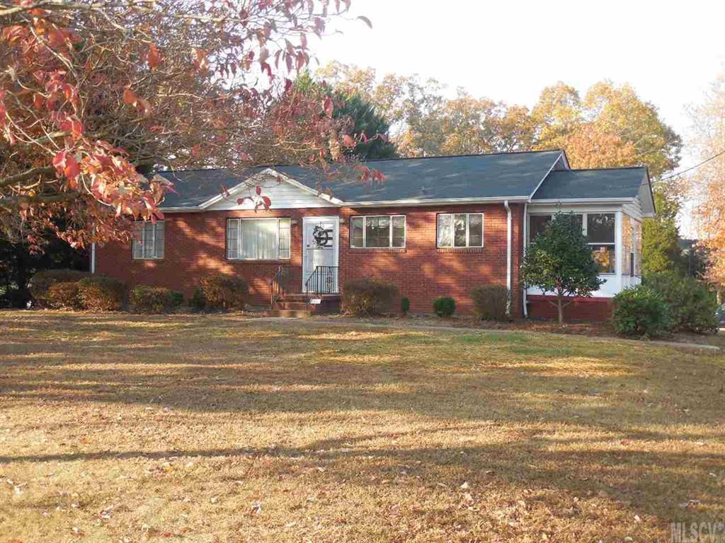 2013 16th Street NE Hickory NC 28601