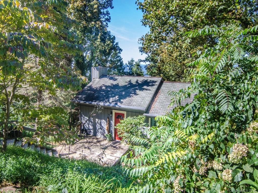 18 Breezeway Drive Asheville NC 28803