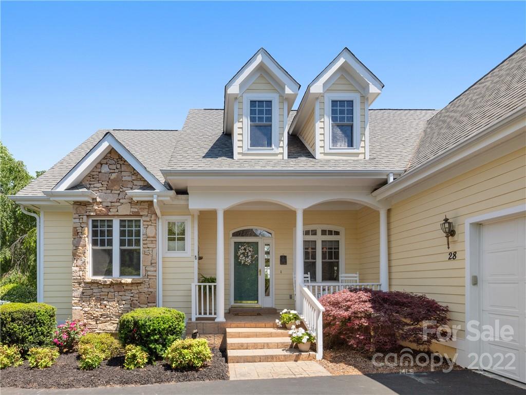 28 Bunker Court Mills River NC 28759