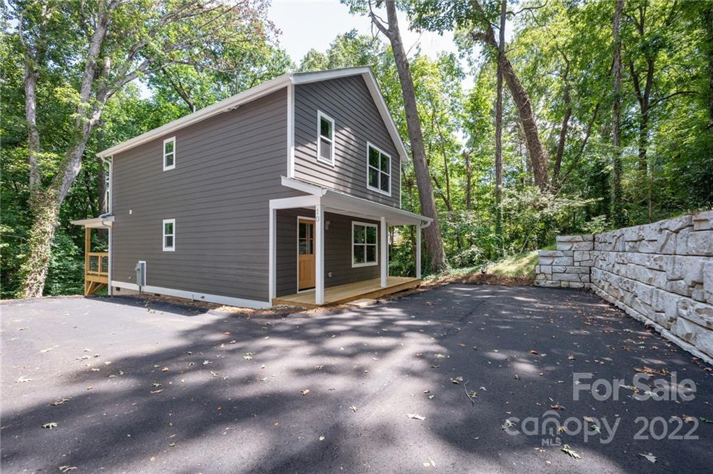 10 Beryl Court Asheville NC 28803