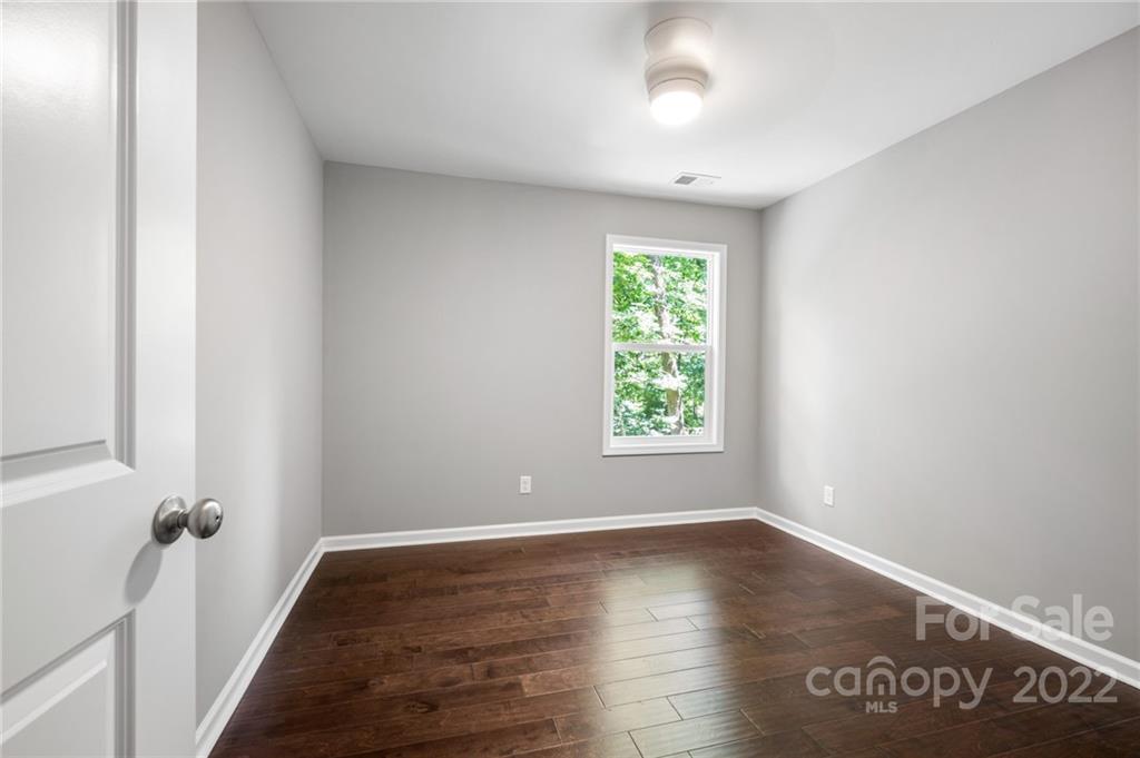 10 Beryl Court Asheville NC 28803