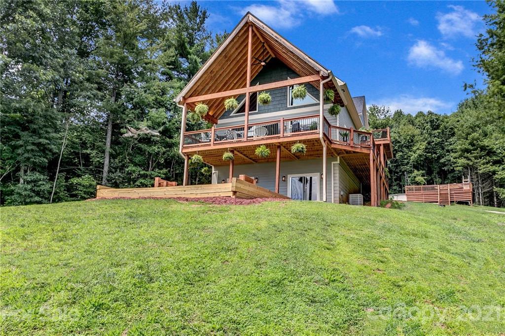 833 Charlie Brown Road Burnsville NC 28714