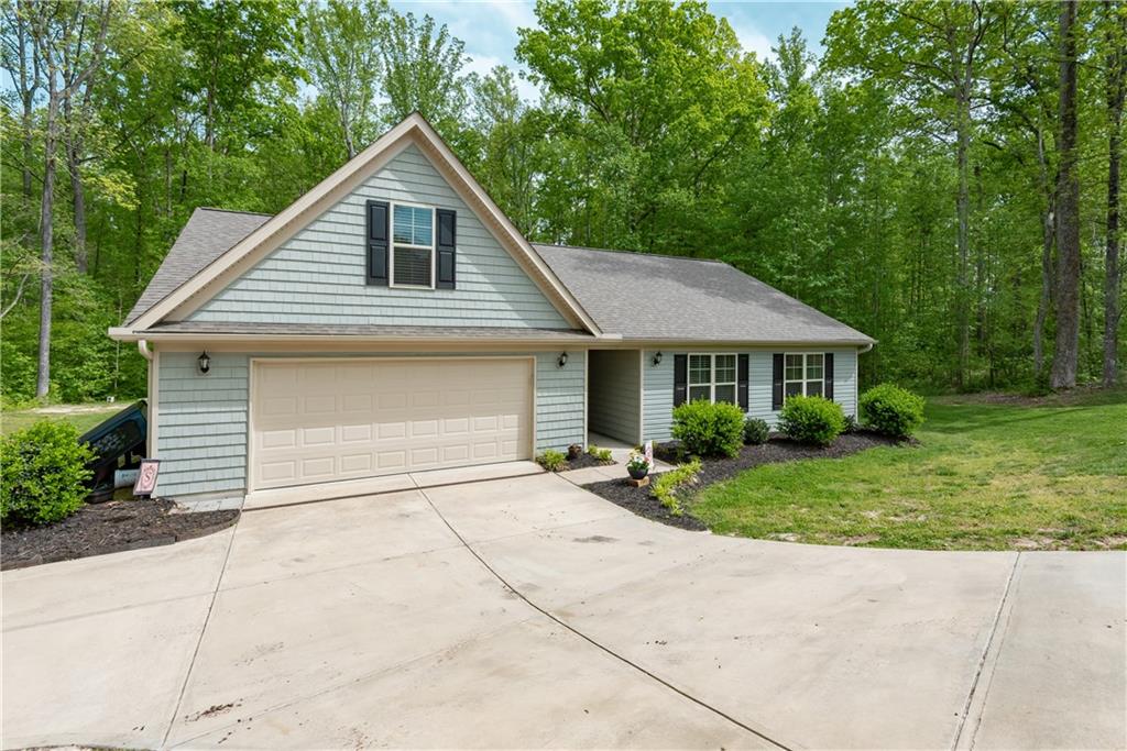1709 Riverstone Drive Lincolnton NC 28092