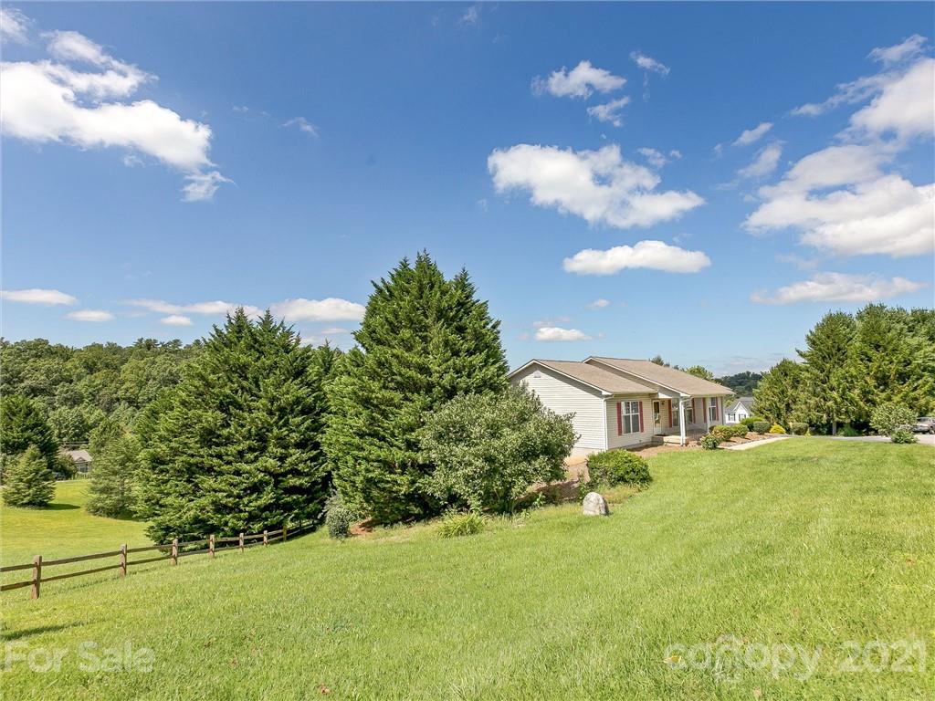 162 Kennedy Road Weaverville NC 28787