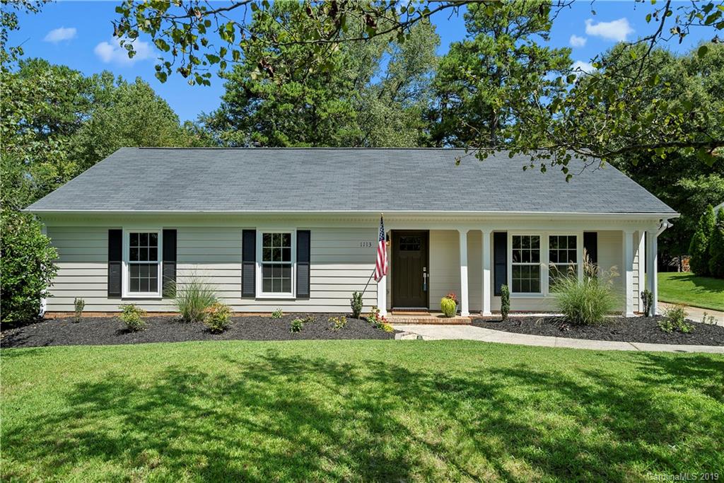 1113 Smoke House Drive Charlotte NC 28270