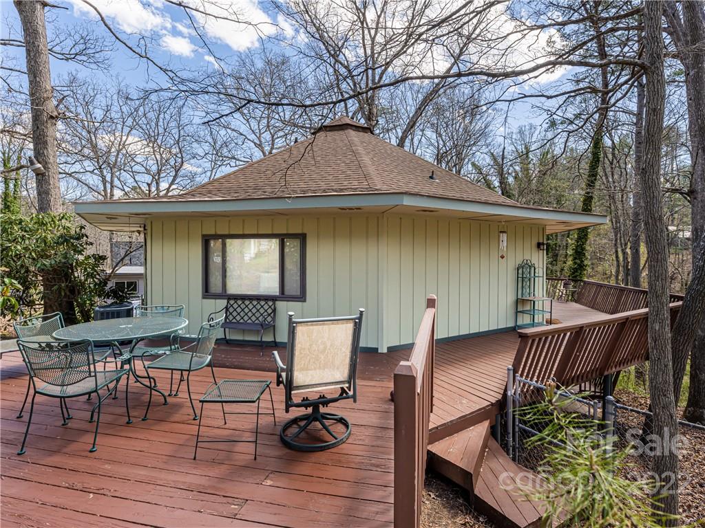 15 E Hawthorne Drive Asheville NC 28805
