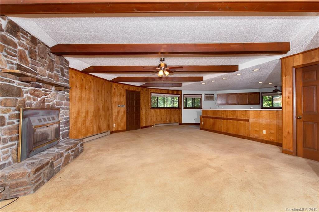 19 Hickory Tree Road Asheville NC 28805