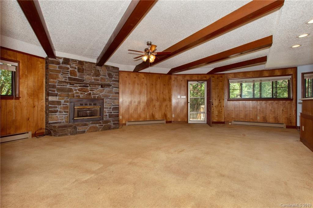 19 Hickory Tree Road Asheville NC 28805