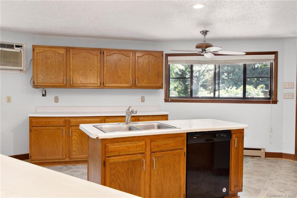 19 Hickory Tree Road Asheville NC 28805
